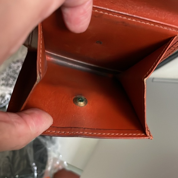 Louis Vuitton Vintage Portefeiulle Marco Kenyan Fawn Epi Leather Bifold Wallet - Picture 6 of 13